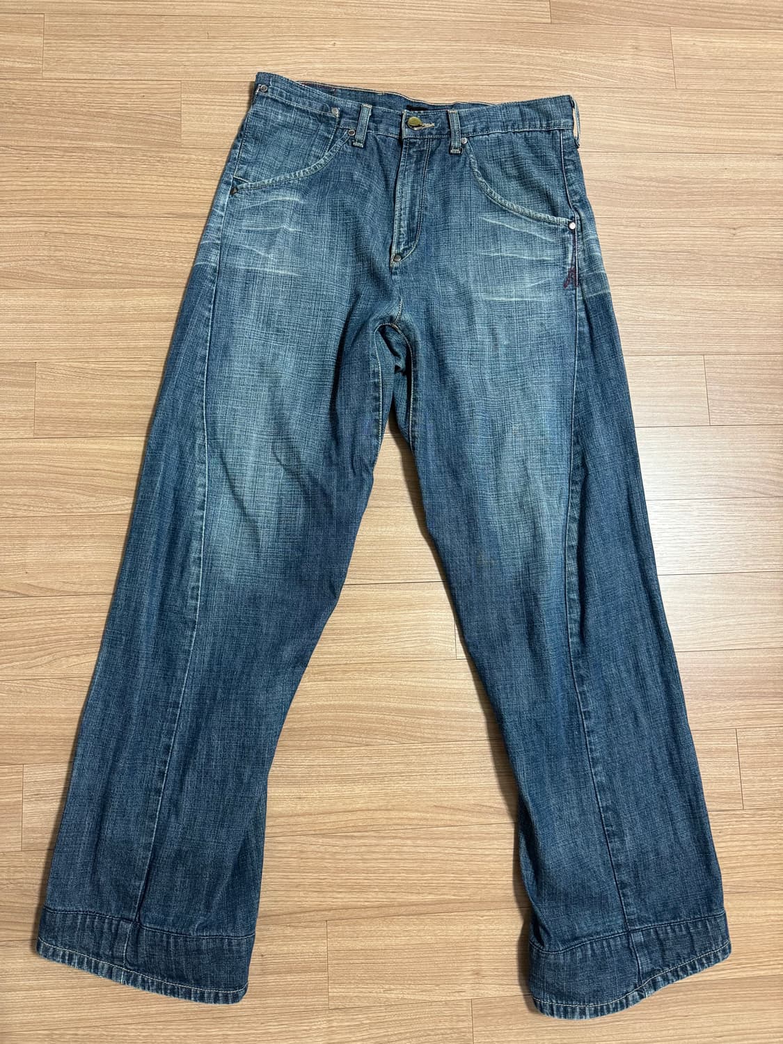 [31/32] 리바이스 00년대 엔지니어드 원포켓 워싱진 상품이미지1