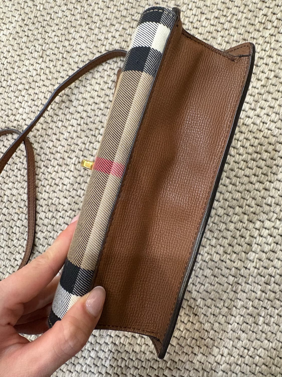 버버리 맥켄 숄더백 상품이미지8