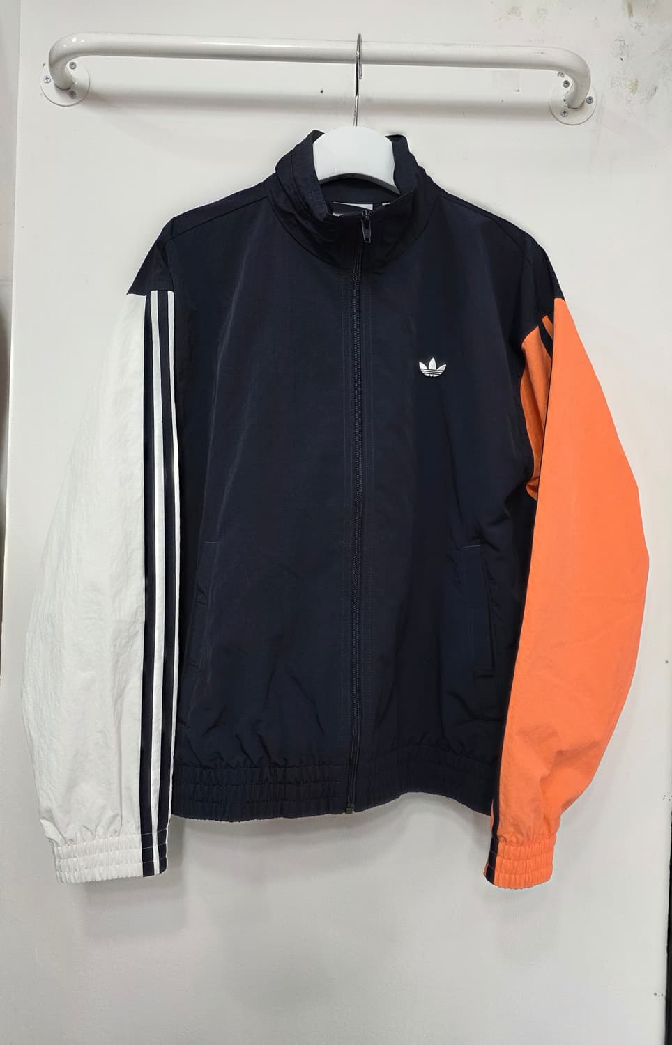 아디다스 쉐도우 트레포일 윈드브레이커 바람막이 상품이미지1