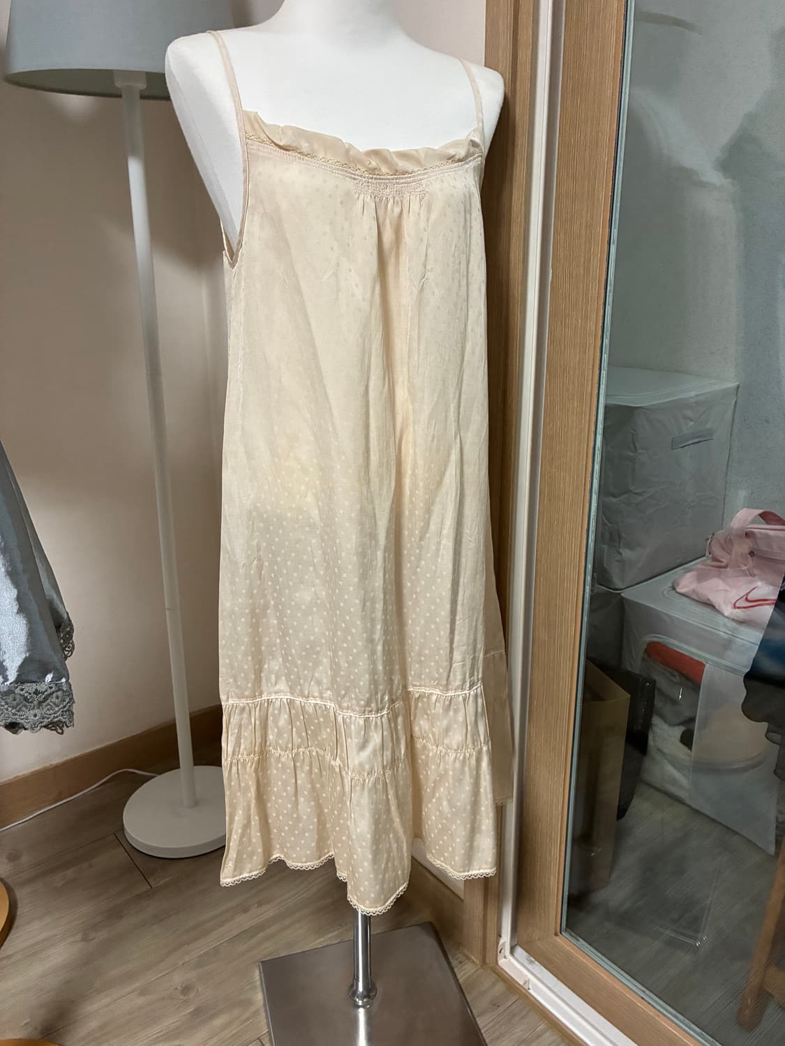 도트 슬리브리스 상품이미지1