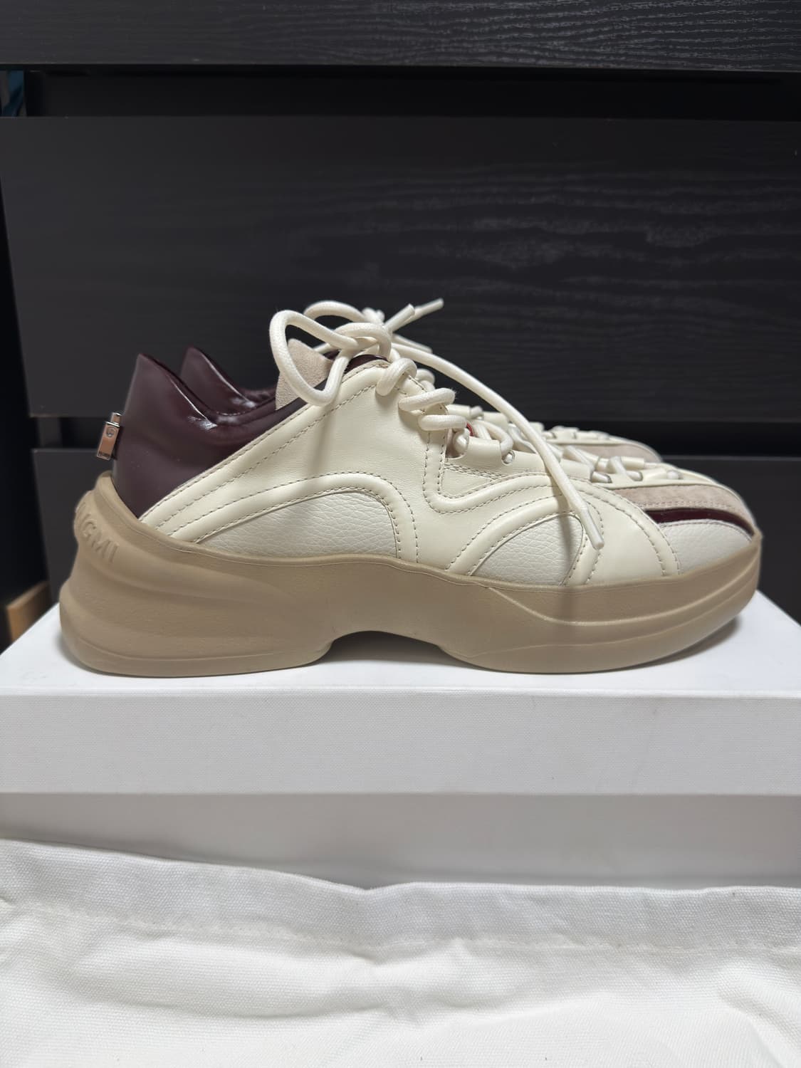 (새상품)우영미 브라운 레더 로우탑 스니커즈 (42-270 상품이미지3