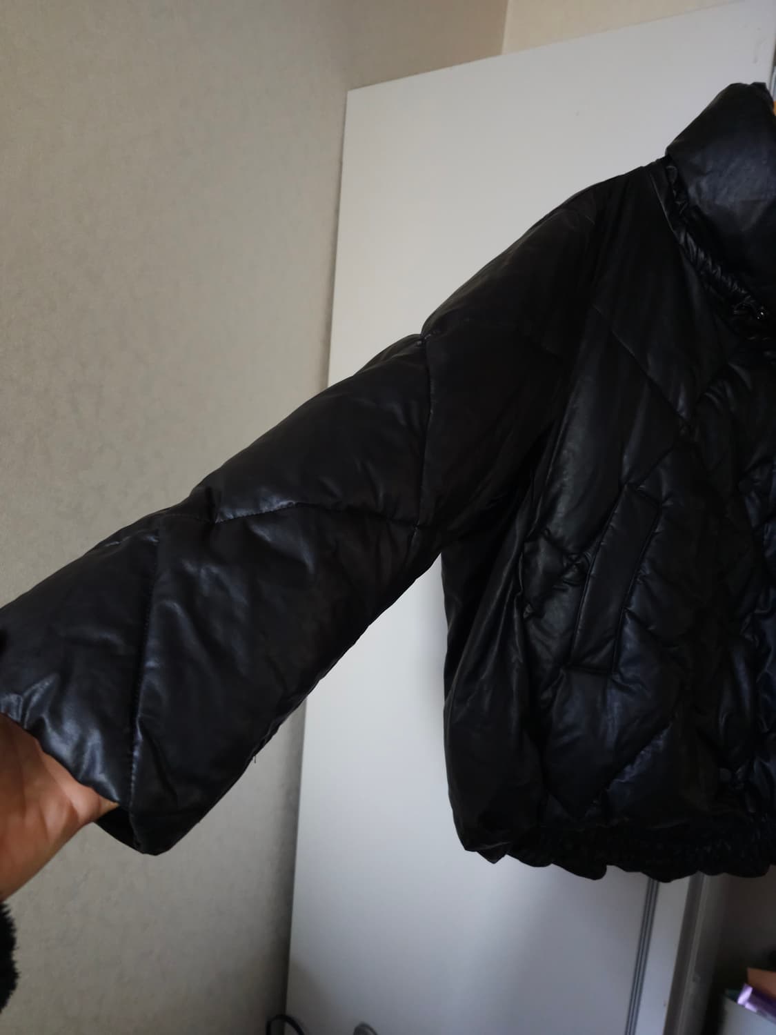 미니멈 블랙 오버핏 웰론패딩 상품이미지3