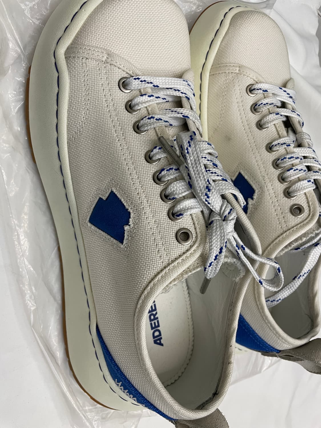 아더에러 캔브 상품이미지4