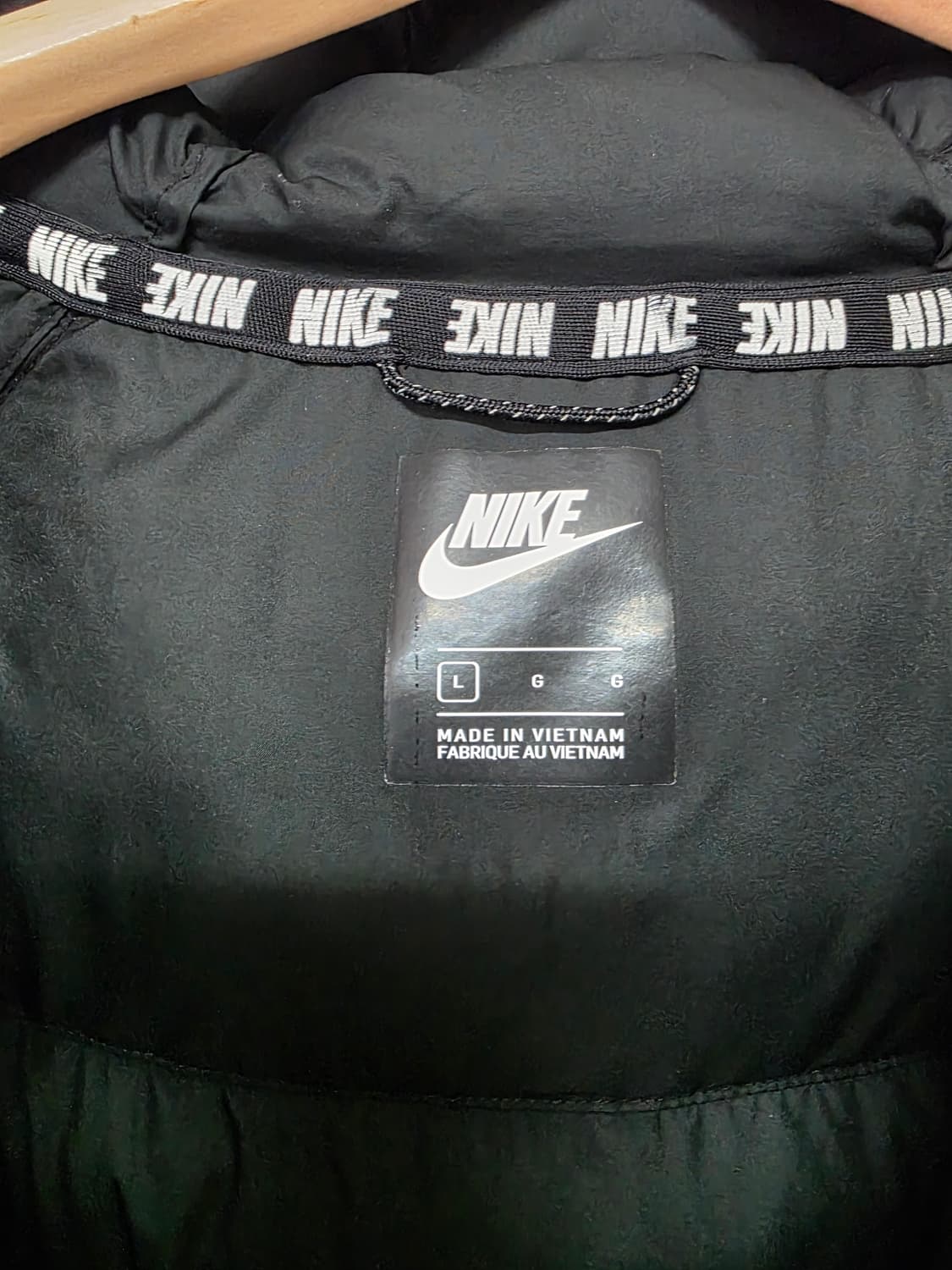 나이키 후드   경량 패딩 블랙  사이즈 80 여자용 상품이미지7