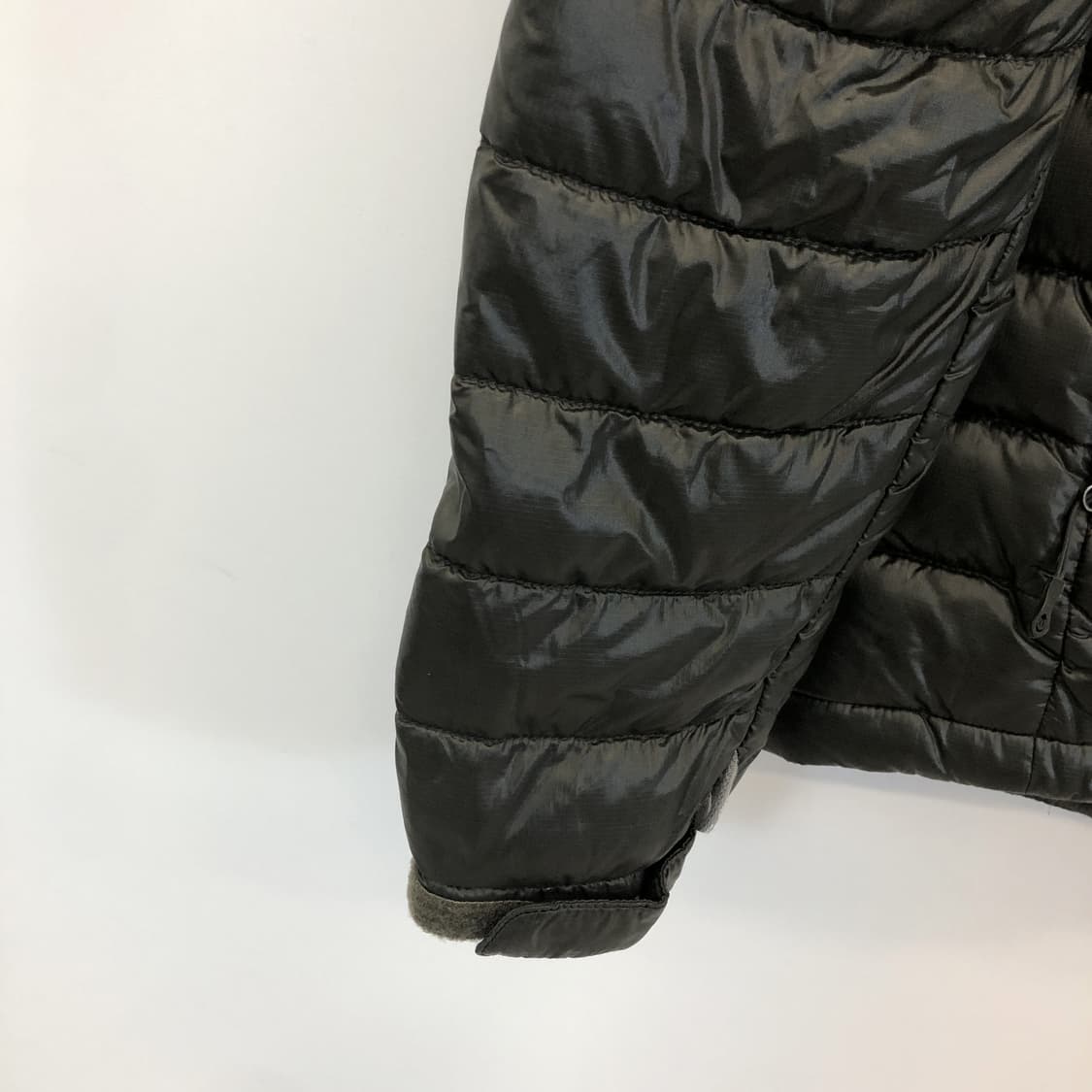 아이더 구스다운 경량패딩 M 상품이미지3