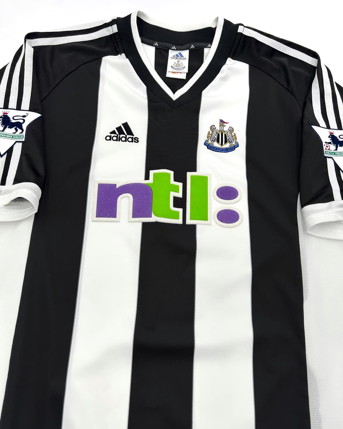 아디다스 01-03 뉴캐슬 홈 리그킷 앨런 시어러 상품이미지3