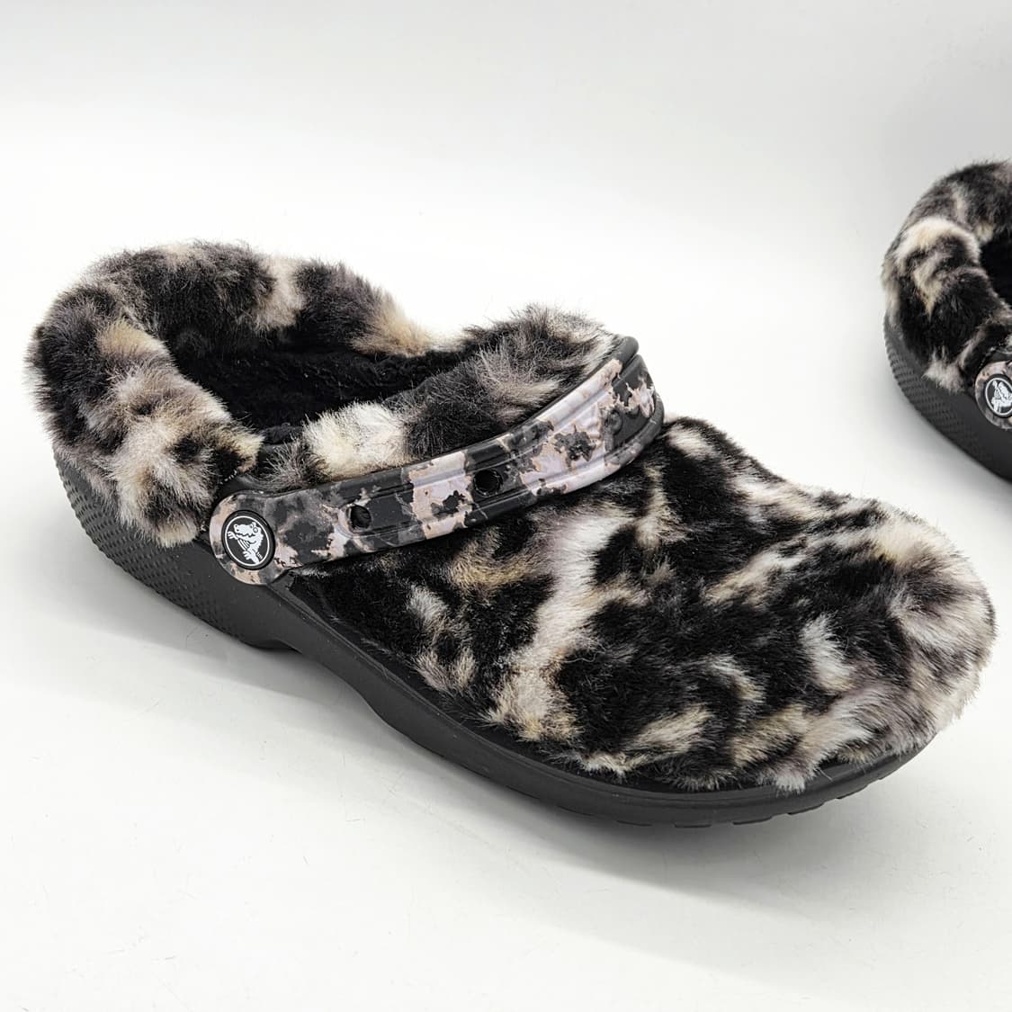  크록스 클래식 퍼 슈어 클로그 블랙 멀티 (M6 W8)   상품이미지5