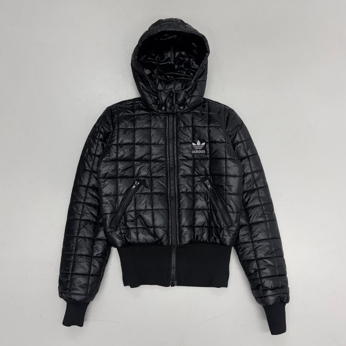 아디다스 실버 파이어버드 퀼팅 크롭 경량패딩 상품이미지2
