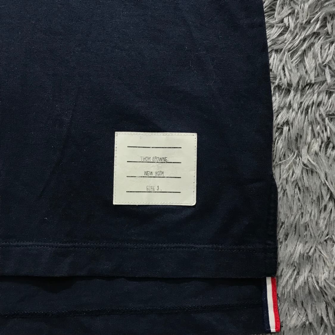 [[L, A급]톰브라운(THOM BROWNE) 백 RWB탭 반팔티@521 상품이미지4