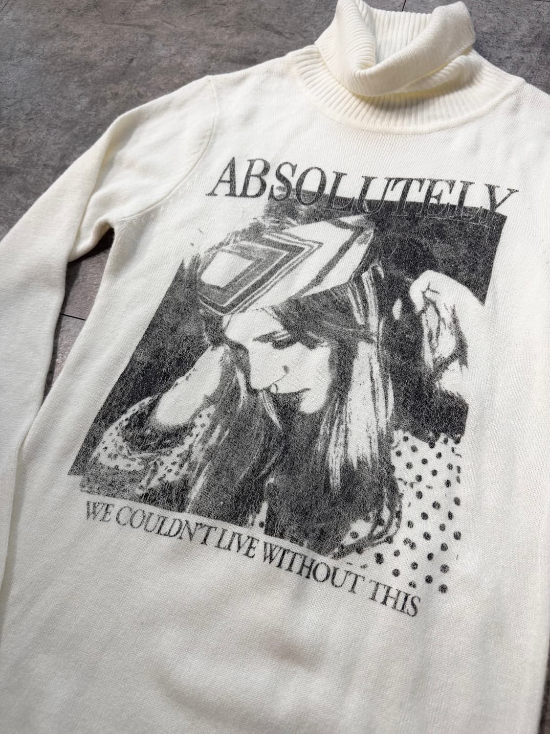 펑크 그래픽 폴라넥 니트 원피스 상품이미지8