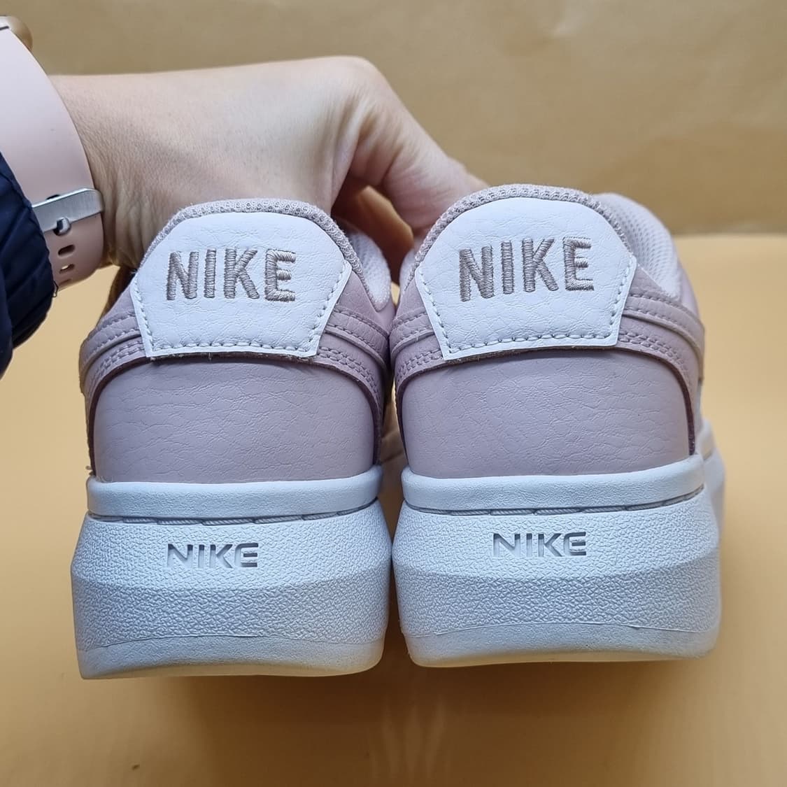 나이키 코트비전 알타 핑크 레더 운동화245. 상품이미지4