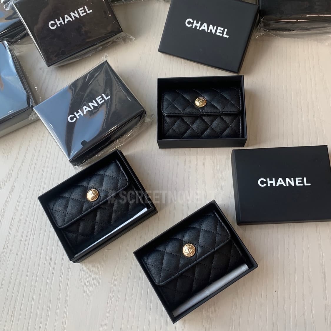 샤넬뷰티 금장 CC로고 반지갑 풀박스 VIP 기프트 상품이미지10