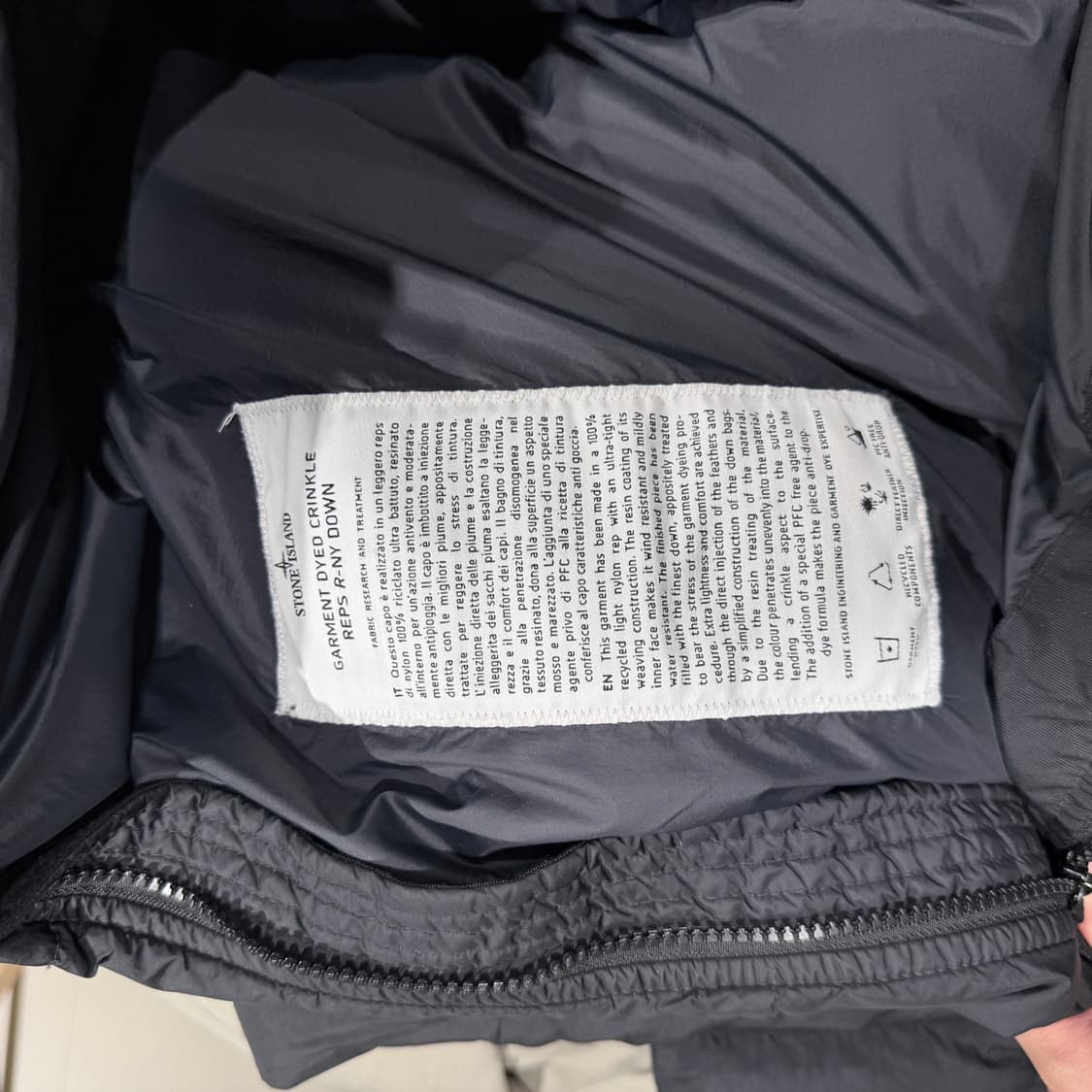 (A+ / XL) / 스톤아일랜드 크링클랩스 블랙 다운 패딩 상품이미지5