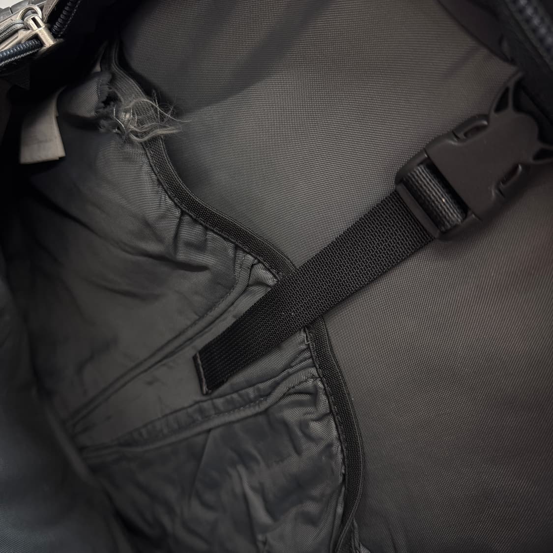 노스페이스 레콘 카키 그레이 고프코어 백팩 상품이미지9