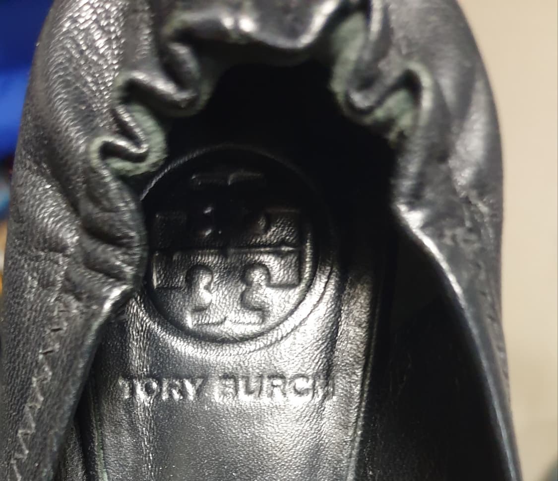 토리버치 금장빅로고 트래블 발렛 플랙슈즈 블랙 (230) 상품이미지5