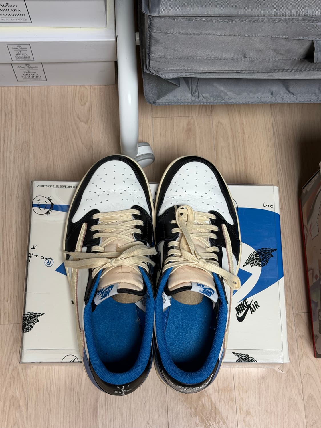 나이키 조던1 x 프라그먼트 x 트래비스 스캇 로우 OG 280사이즈 상품이미지4