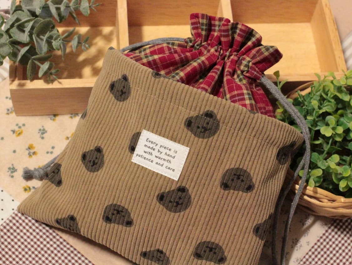 핸드메이드 곰무늬 스트링 파우치 상품이미지2