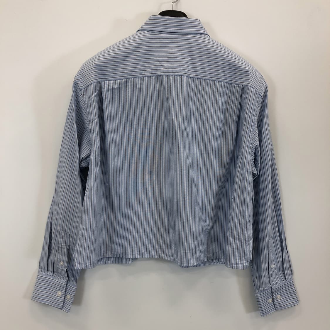 유니클로 JW앤더슨 크롭셔츠 M 블루 상품이미지4