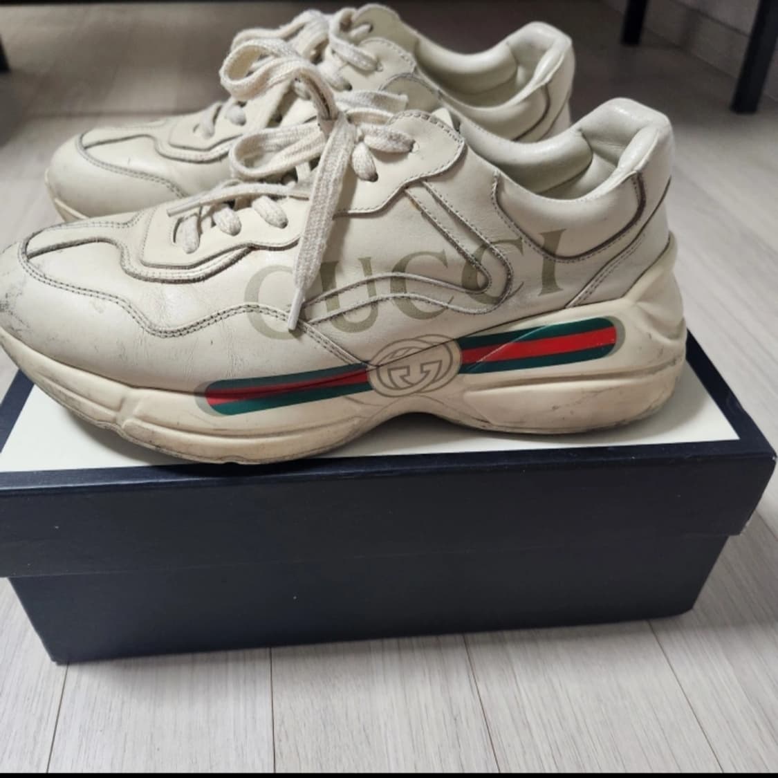 구찌 라이톤 띠로고 상품이미지3