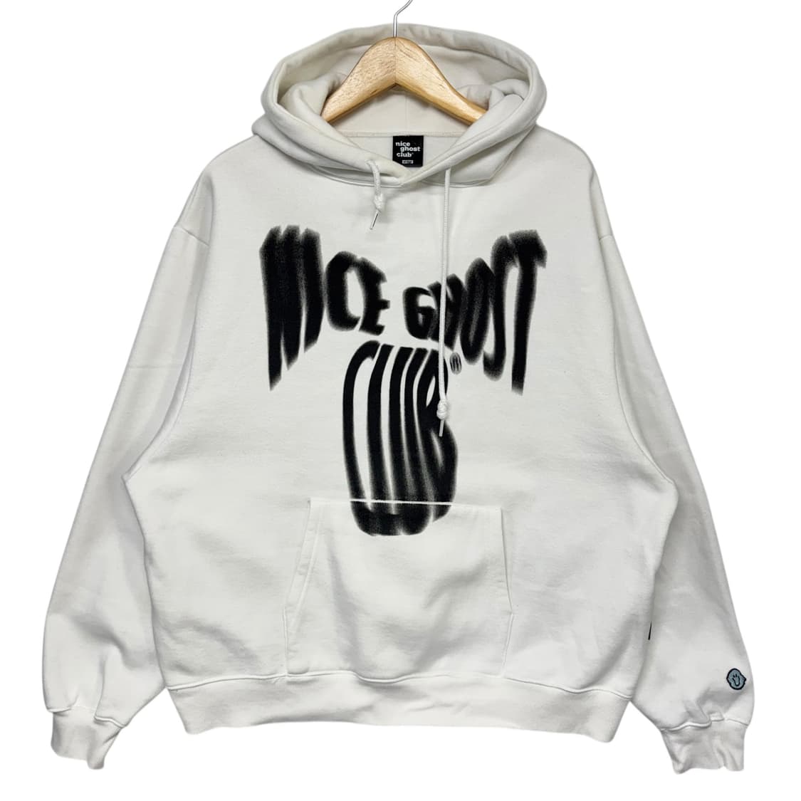 나이스고스트클럽 스프레이 로고 후드 상품이미지1