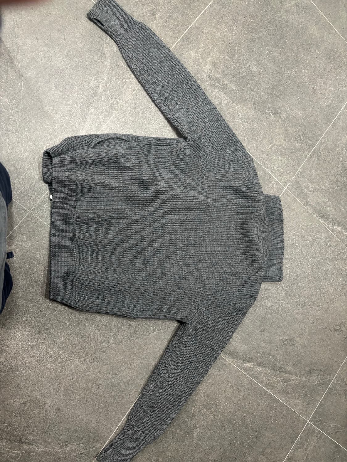 안드레센 집업 L 팝니다. 상품이미지3