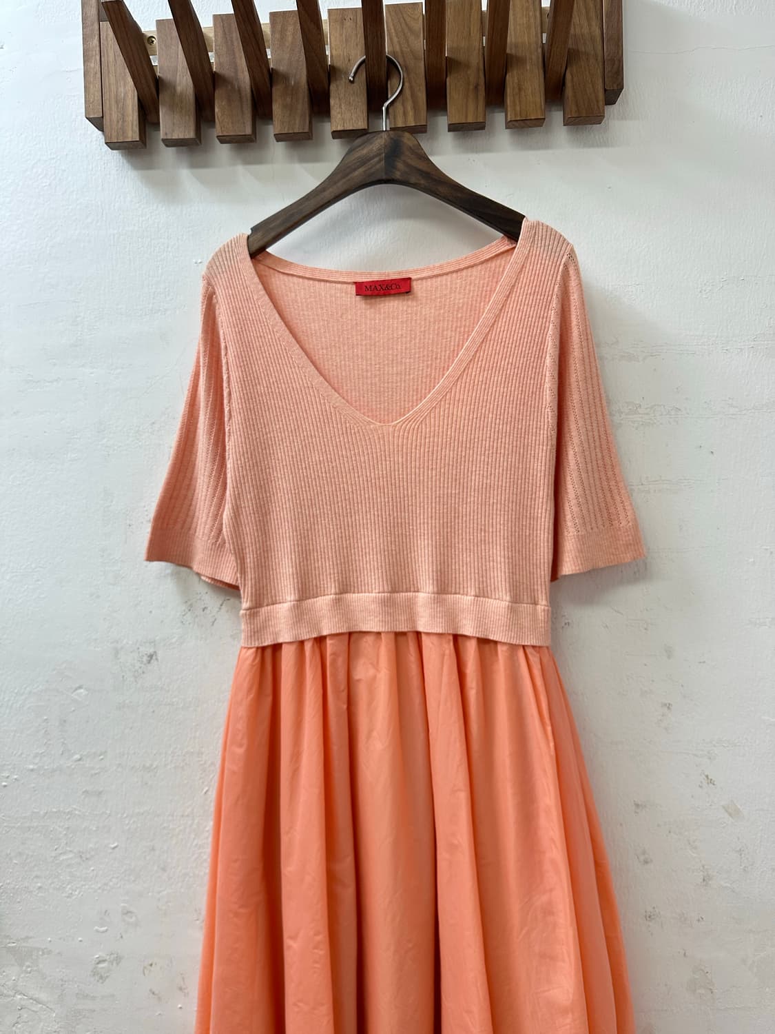 MAX&Co 막스앤코Knit Docking Flare one-piece  상품이미지3