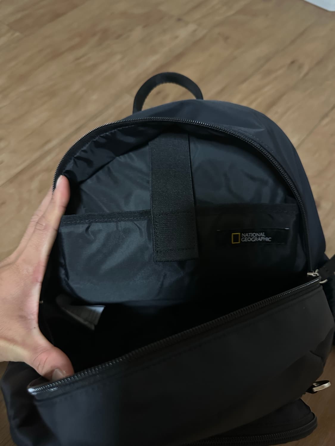 내셔널지오그래픽 블랙 백팩 판매 상품이미지4