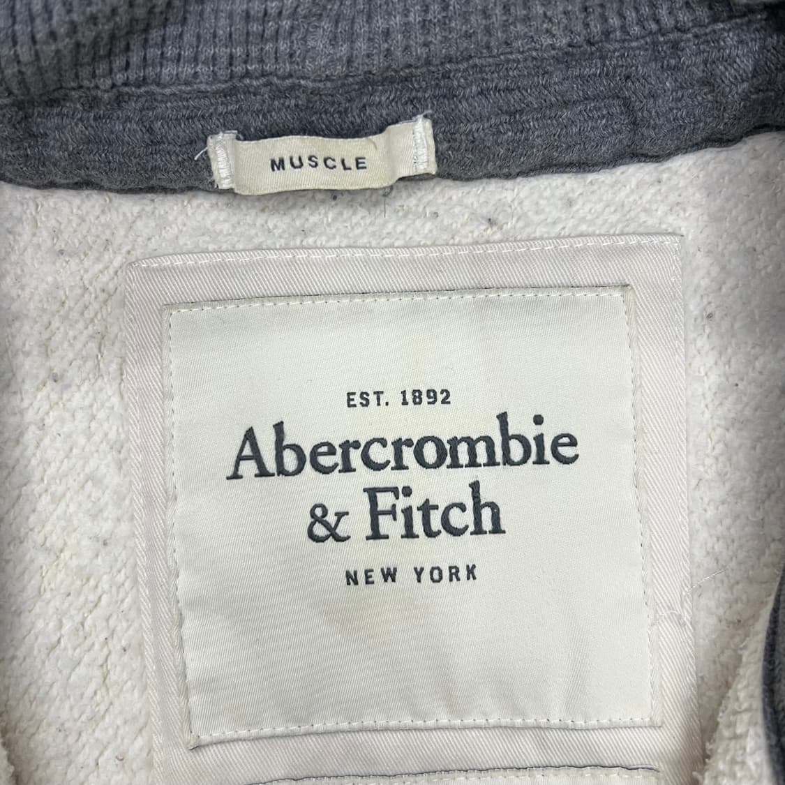 아베크롬비 머슬핏 아이보리 후드 집업 상품이미지2