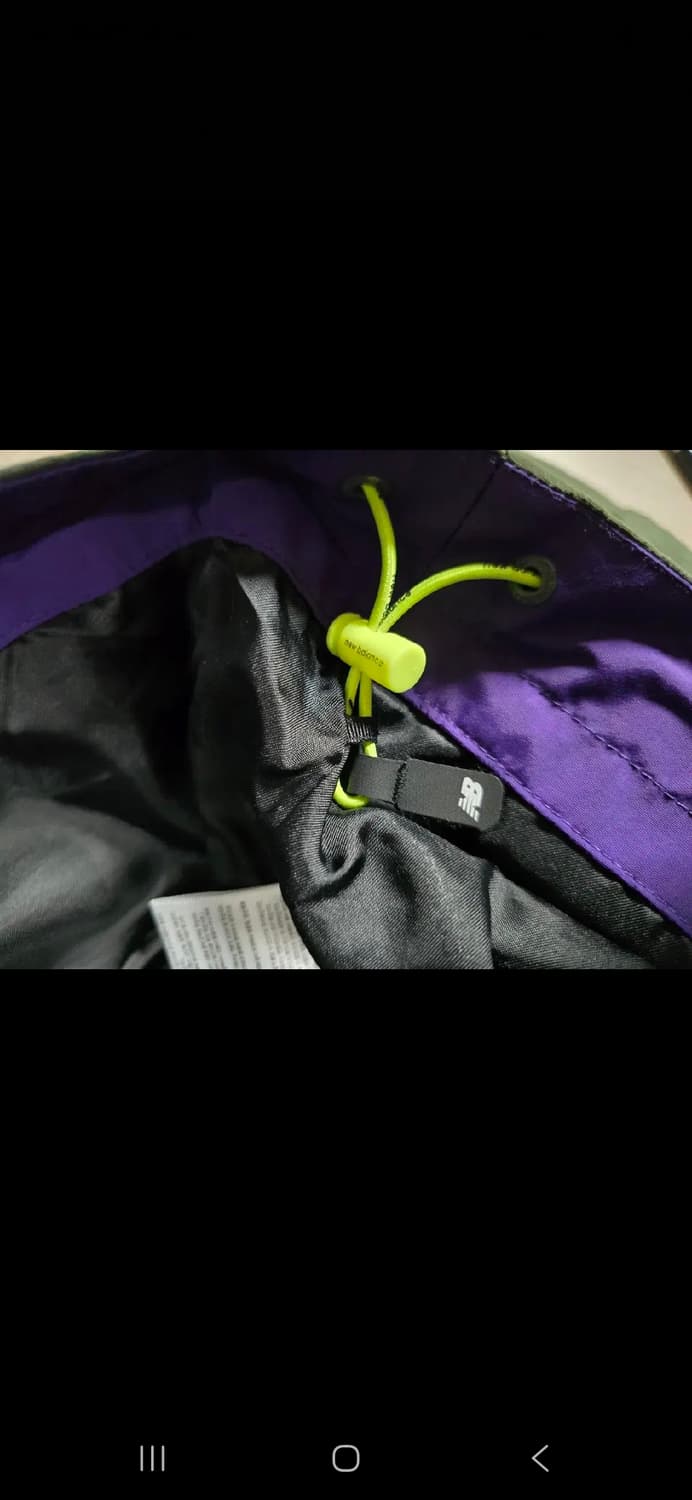 뉴발란스 UNI 유틸리티 카고 바람막이자켓. 
싸이즈 100~105. 새 상품이미지8