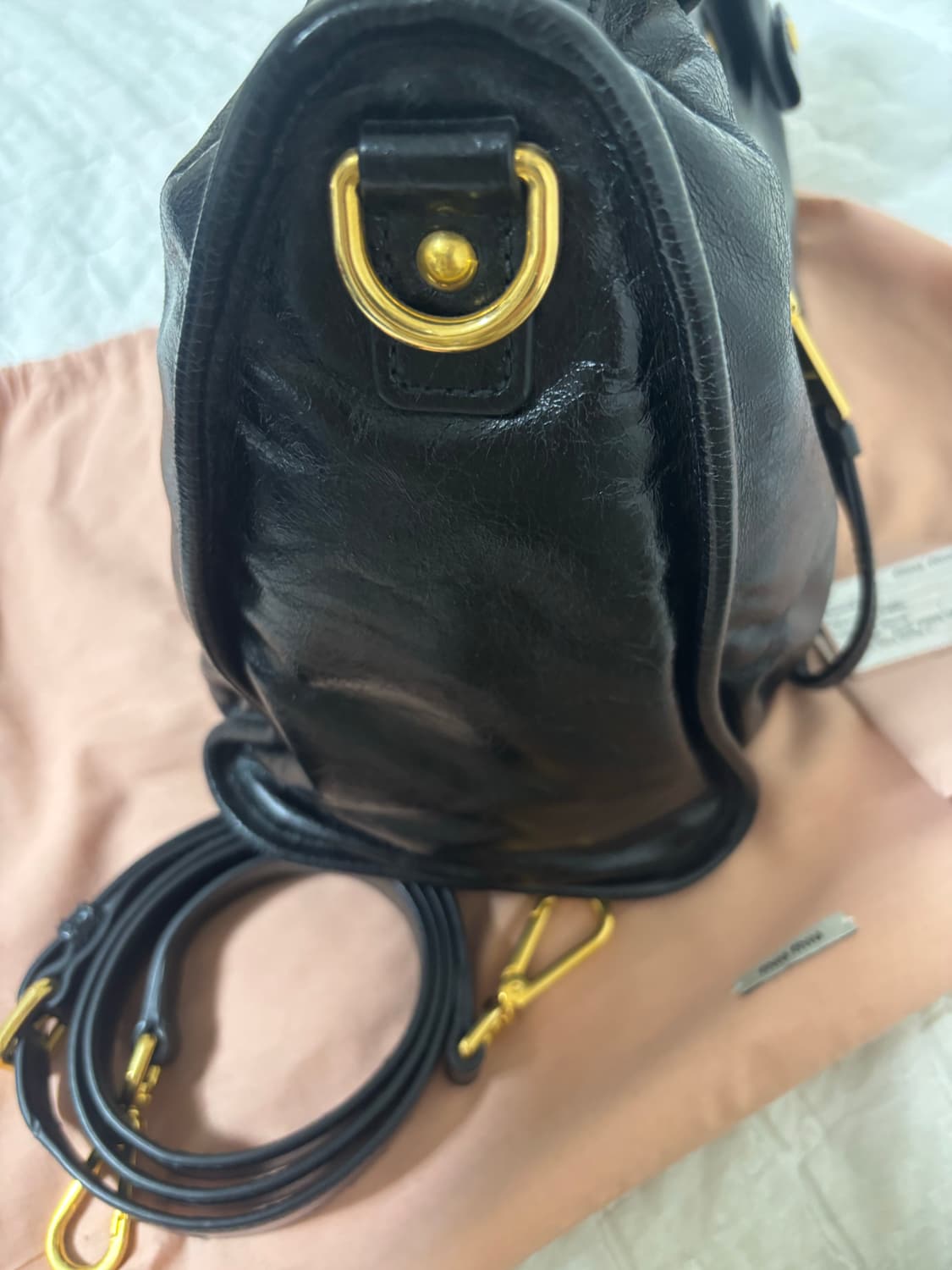 (정품) 미우미우 비텔로 샤인 호보백 블랙 상품이미지4