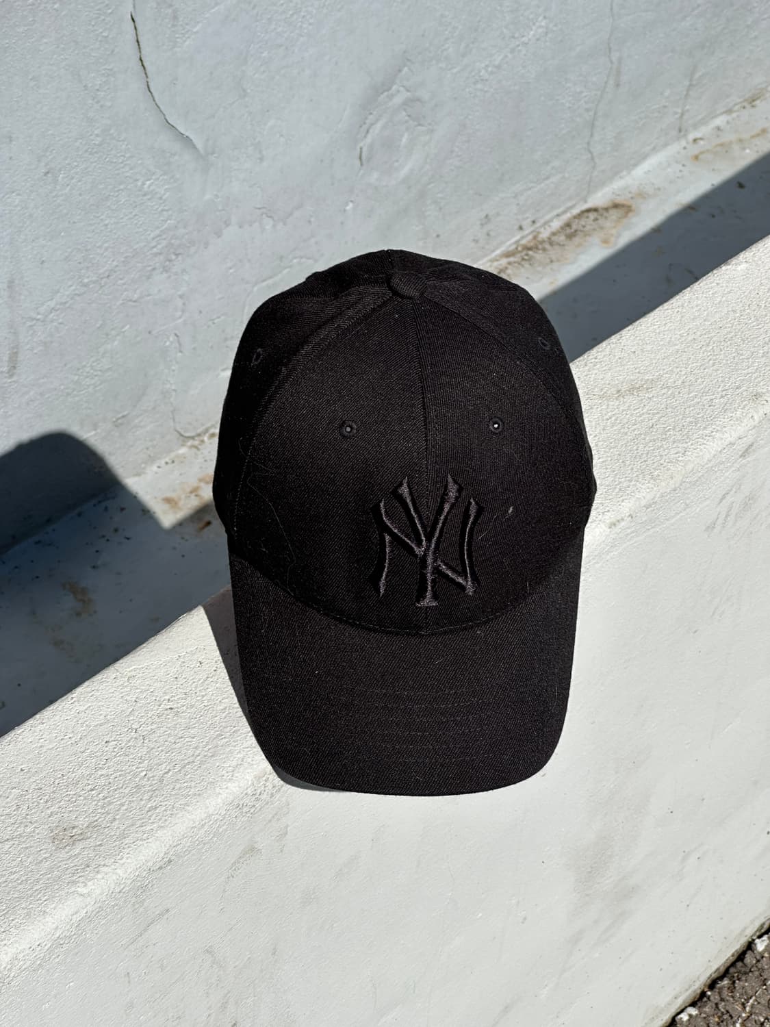 [M] MLB 엠엘비 뉴욕양키스 올블랙 볼캡 모자 상품이미지1