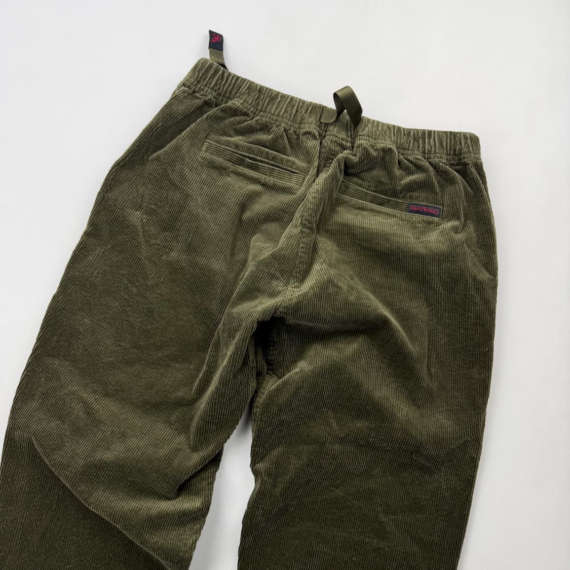 그라미치 루즈테이퍼드 코듀로이 팬츠 올리브 상품이미지7
