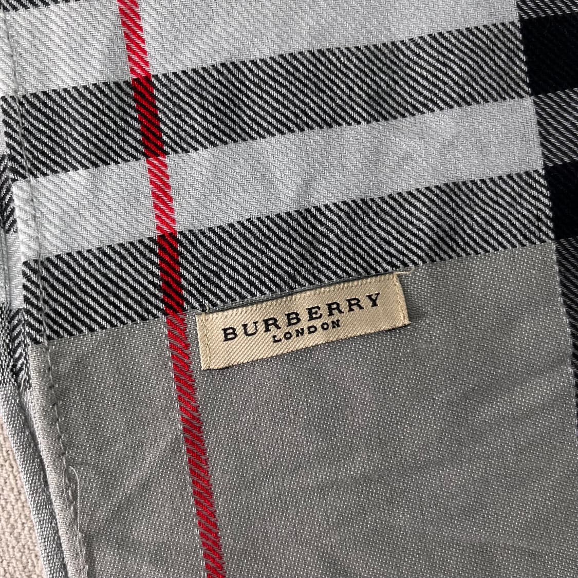 버버리 노바체크 램스울 실크 머플러 상품이미지3