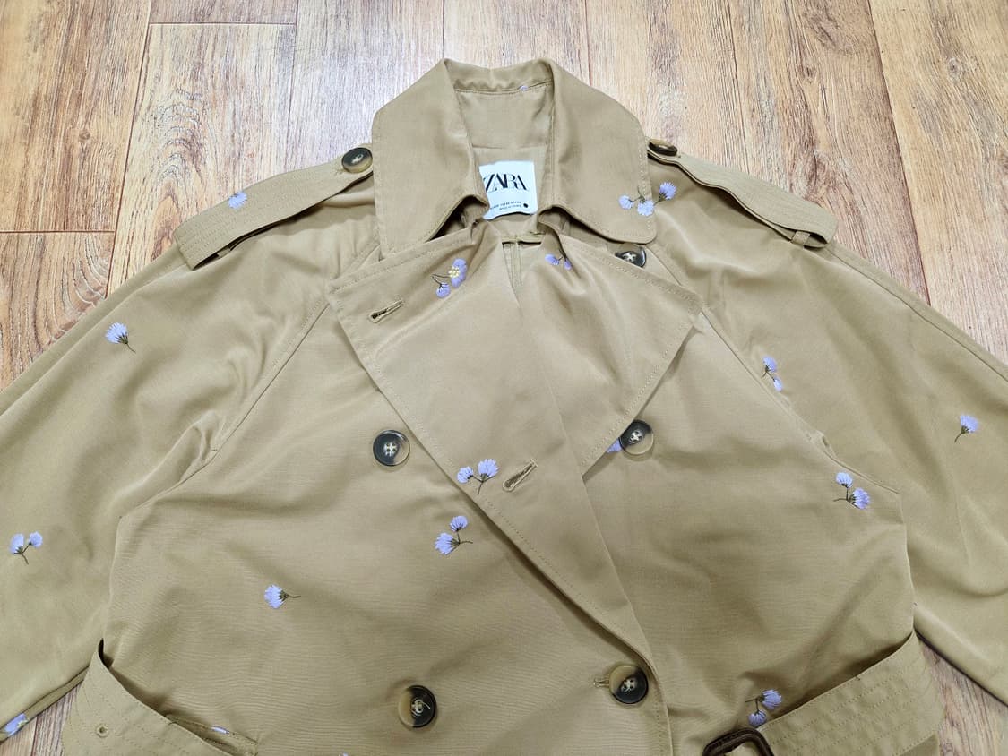 자라(ZARA) 꽃자수 트렌치코트 44-66 상품이미지7