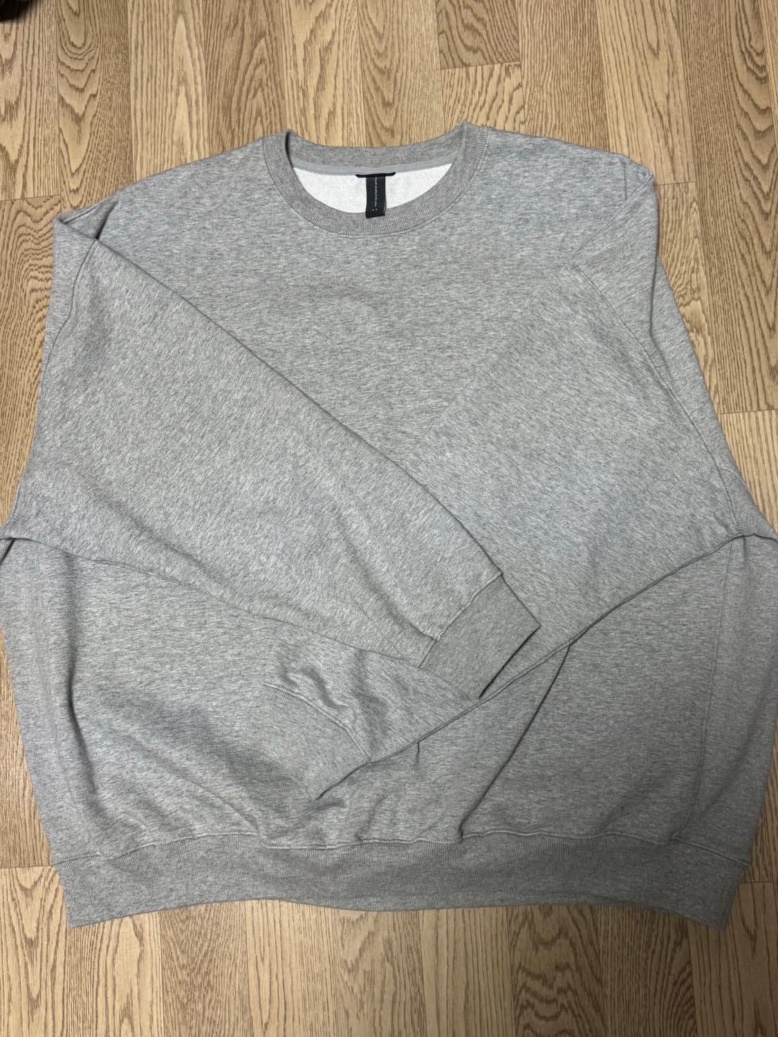 모이프 배기 크루넥 맨투맨 그레이 상품이미지2