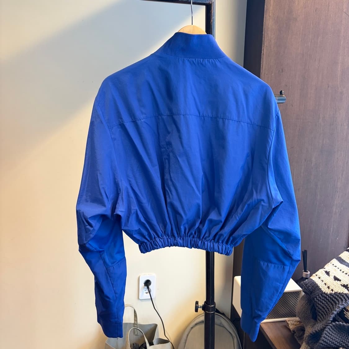 15625 - 나이키 크롭 바람막이 자켓 상품이미지4