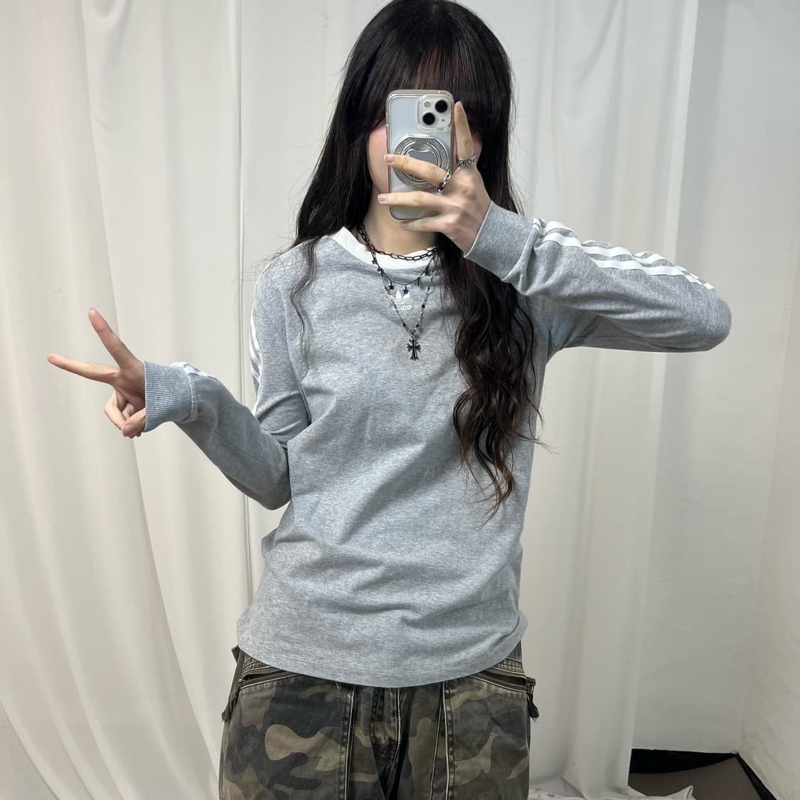 Adidas Grey Center Logo Long Sleeve  상품이미지2