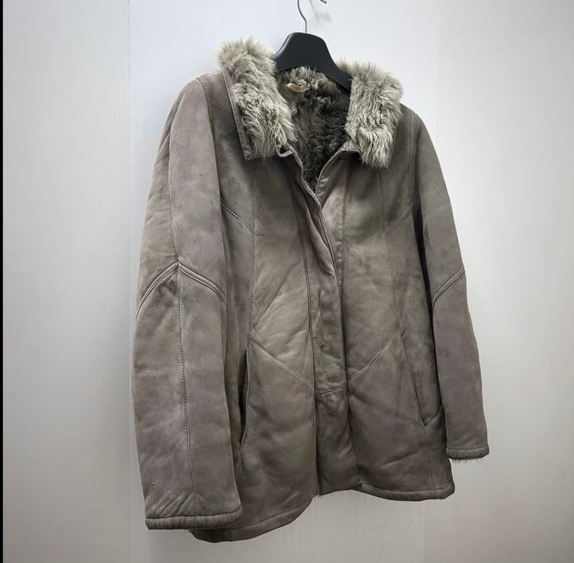 Beige gray suede jacket 상품이미지2