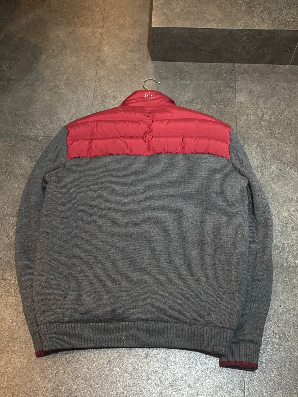 푸마 방풍 니트패딩 110사이즈 상품이미지3