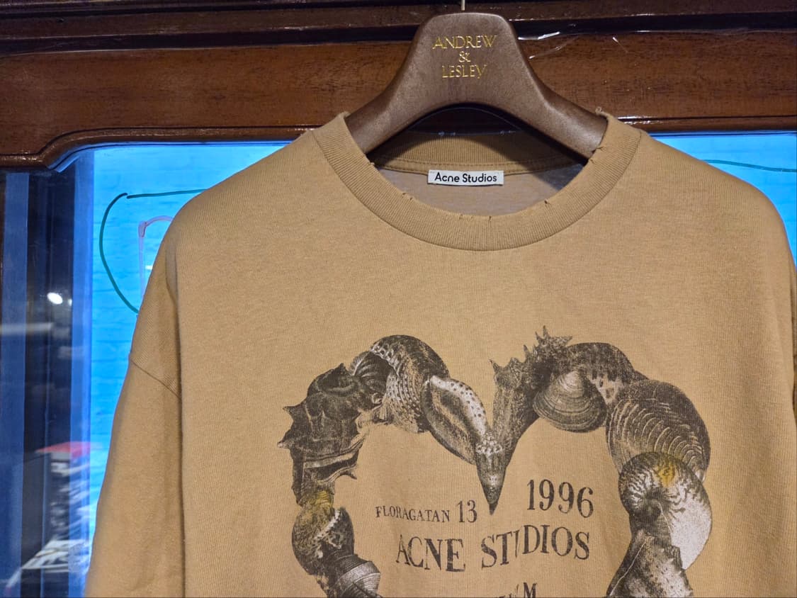 아크네 스튜디오 티셔츠 상품이미지2