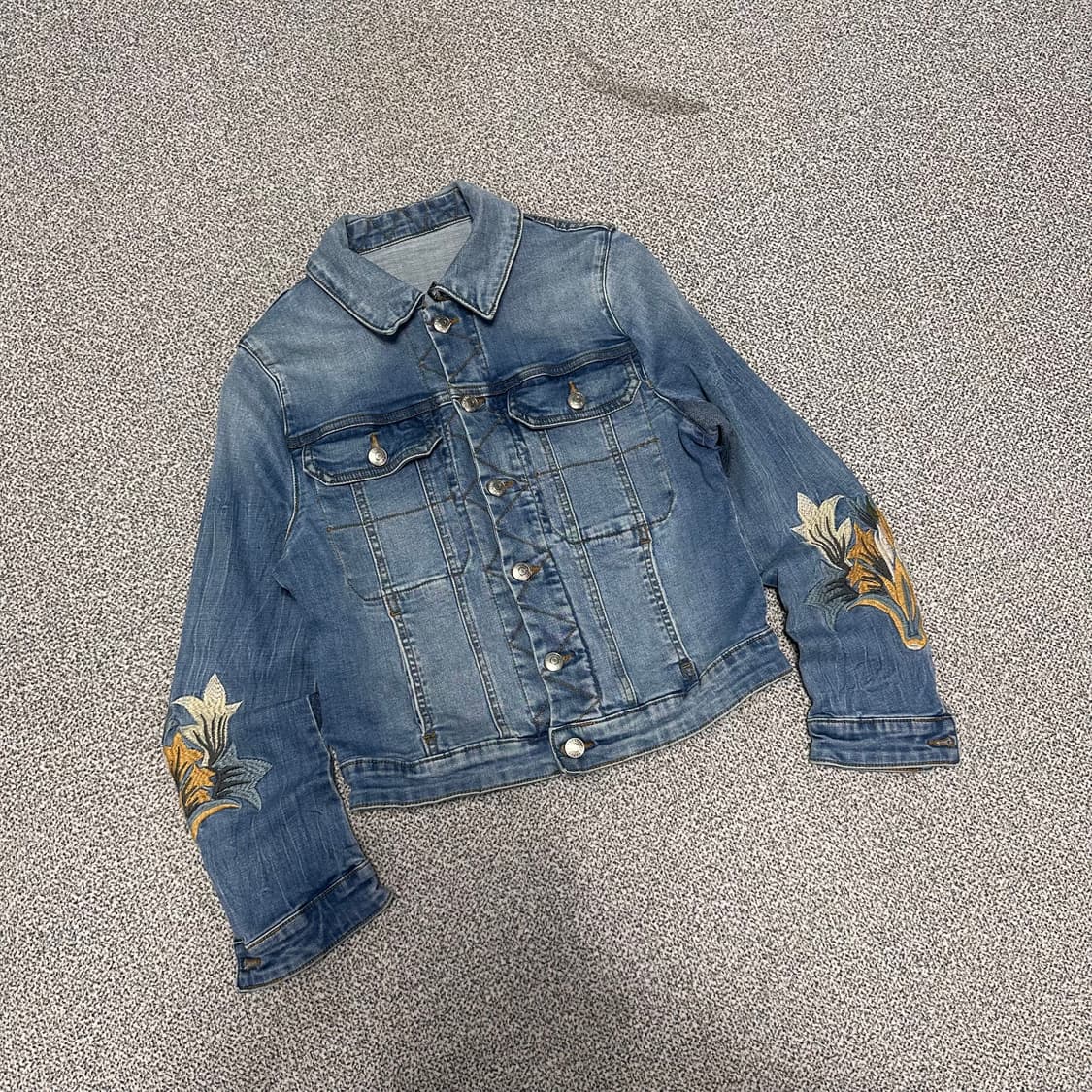 플라워 자수 데님자켓 상품이미지1