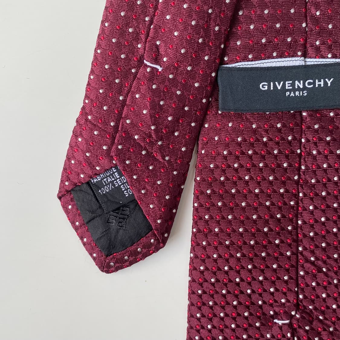 지방시 심플로고 도트 정품 명품넥타이 (GIVENCHY) 8.2cm 상품이미지6