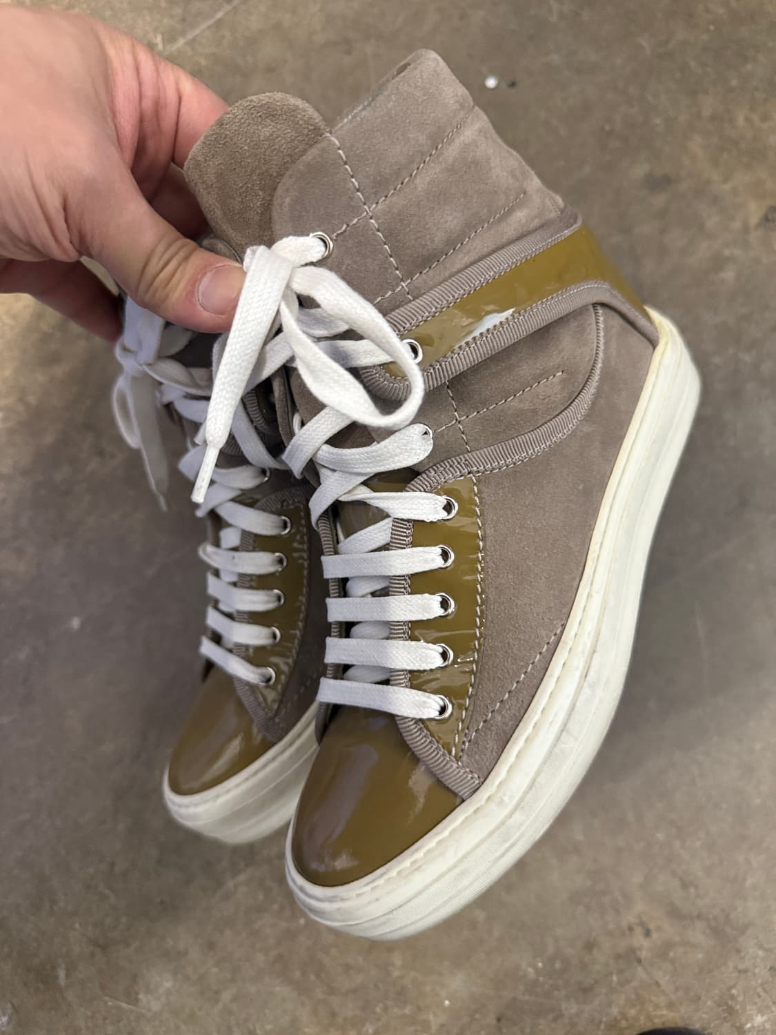 살바토레 페라가모 스웨이드 하이탑 스니커즈 38 상품이미지3