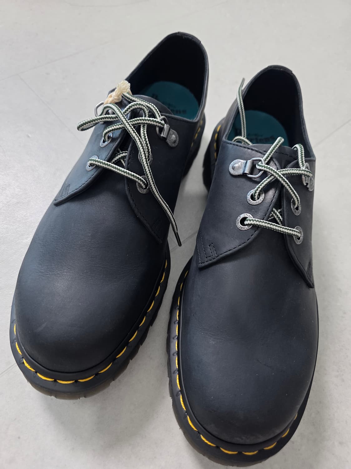 [새상품] 닥터마틴 x 디스이즈네버댓 1461 왁스드 풀 그레인 블랙 상품이미지1