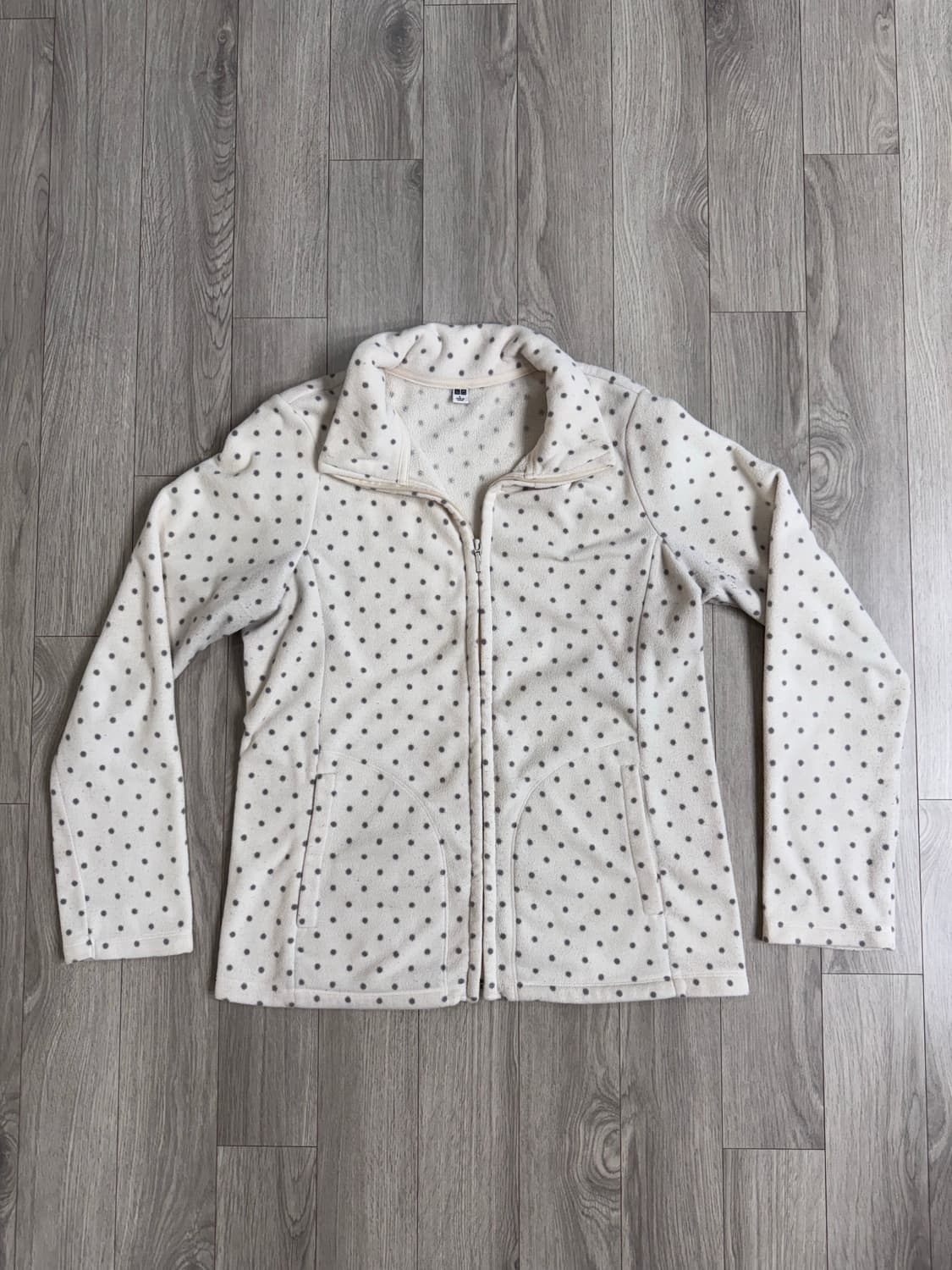 유니클로 도트 플리스 화이트 상품이미지1