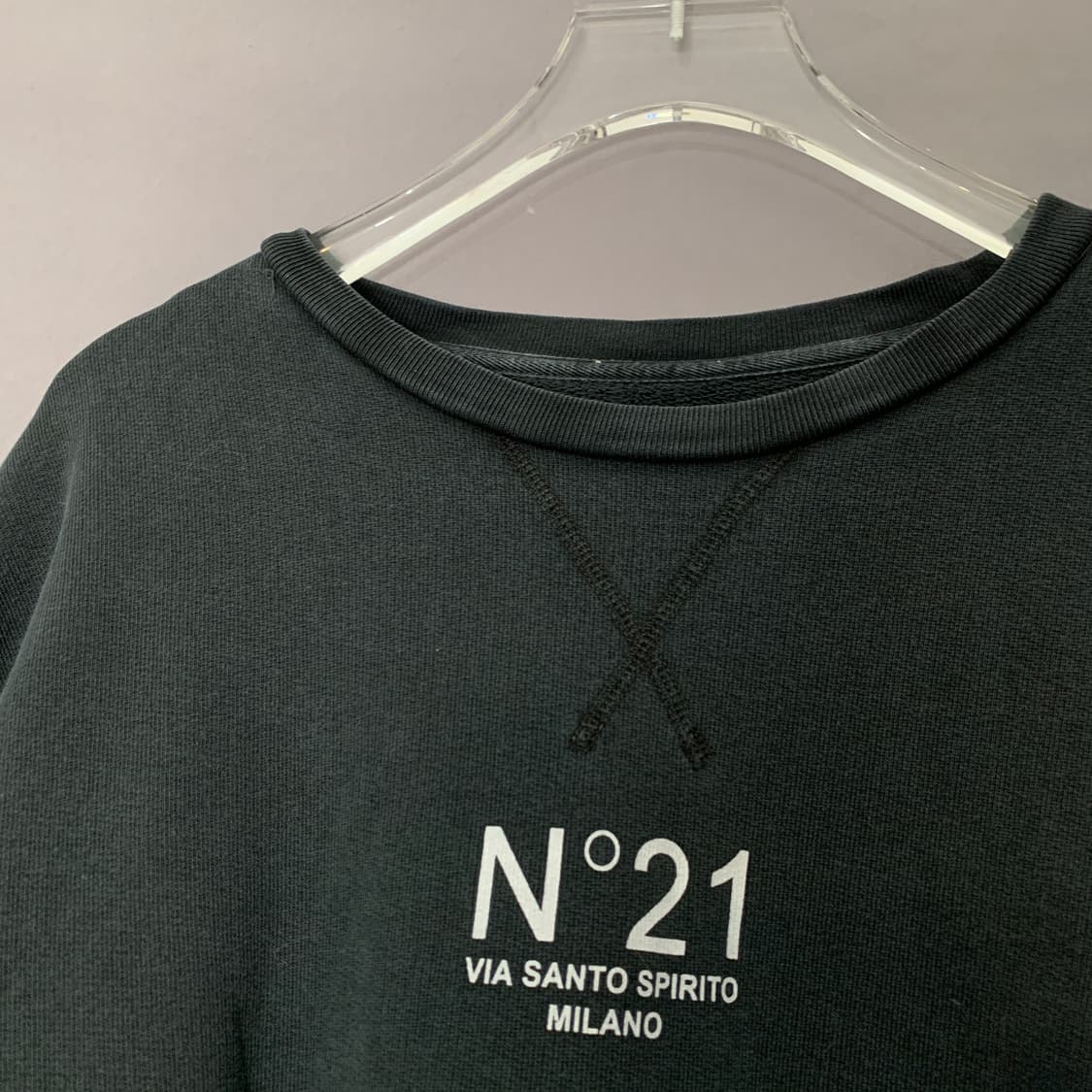 40 N21 GILMAR 피그먼트 로고 프린팅 맨투맨 스웻셔츠 상품이미지3