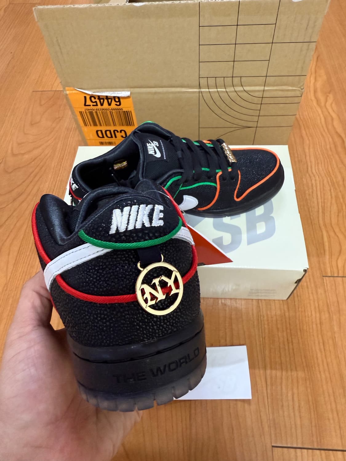 나이키 x 브롱크스 걸스 스케이트 SB 덩크로우 상품이미지4