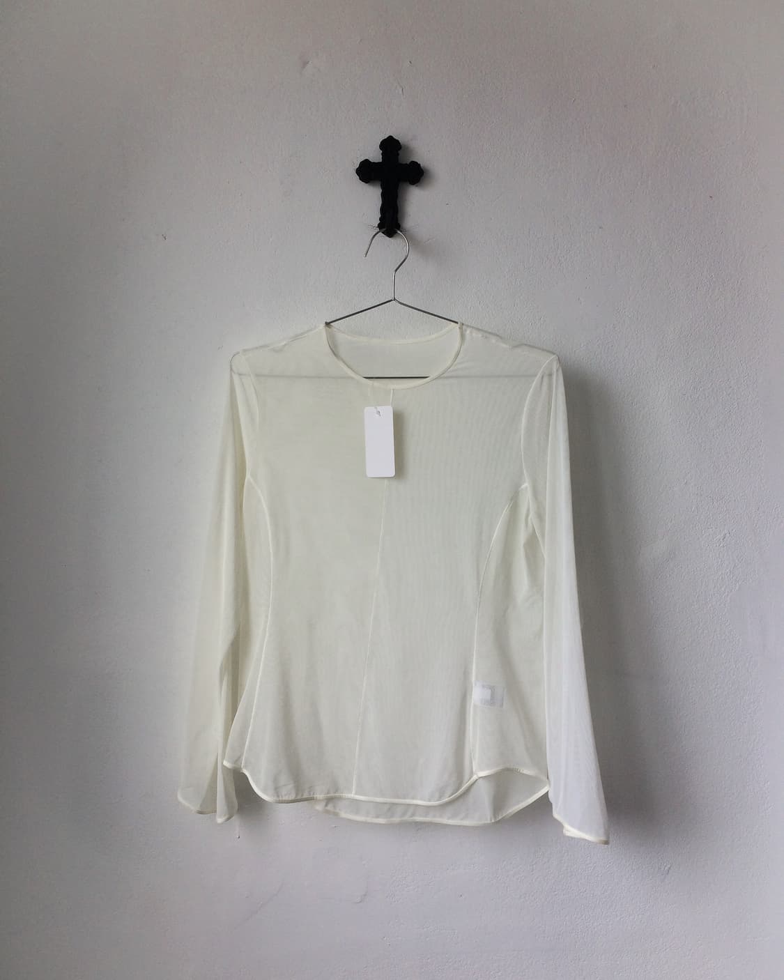 Line detail see through mesh top 상품이미지2