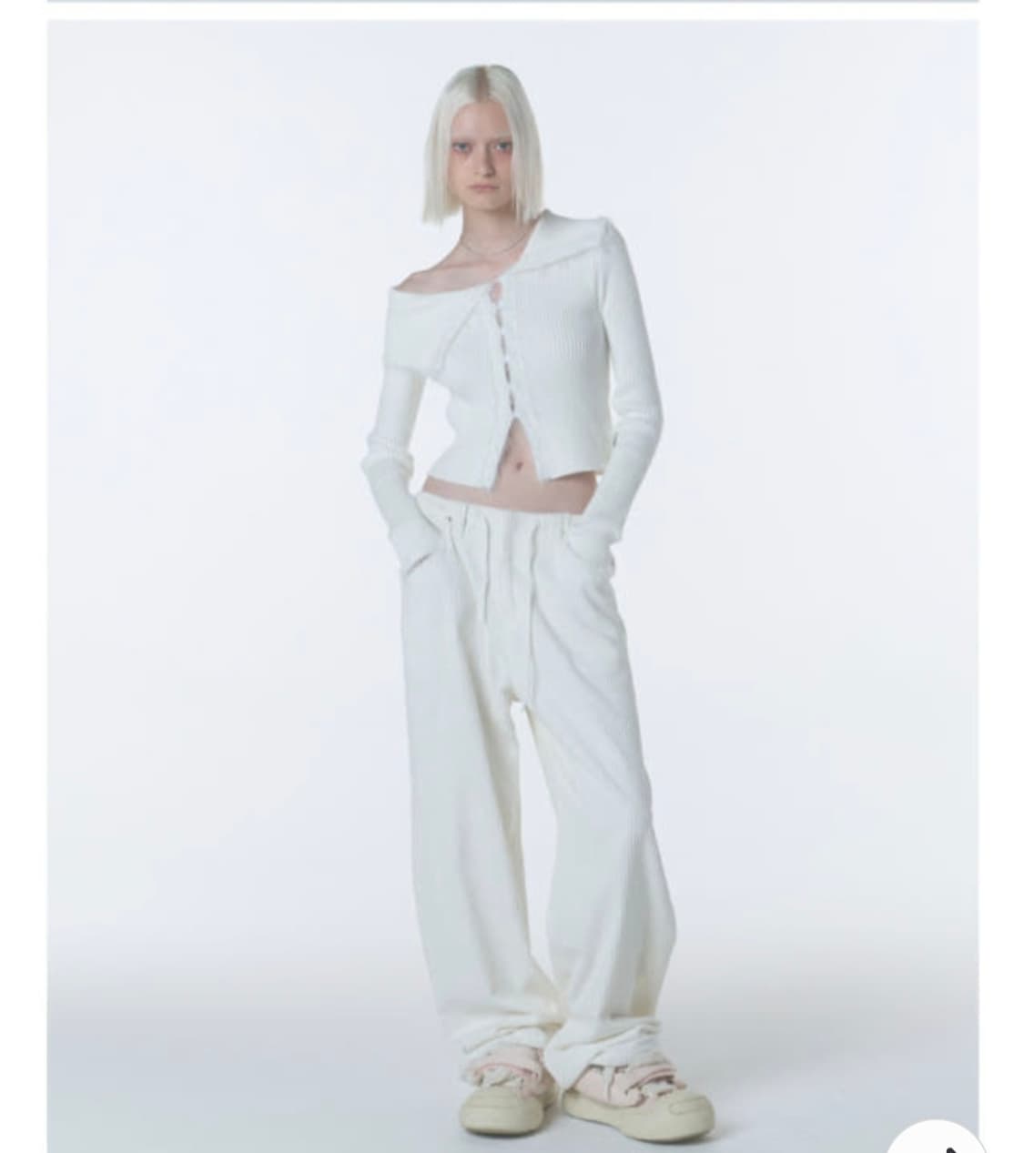 원더플레이스 오디너리 홀리데이 코듀로이 와이드 팬츠 상품이미지4