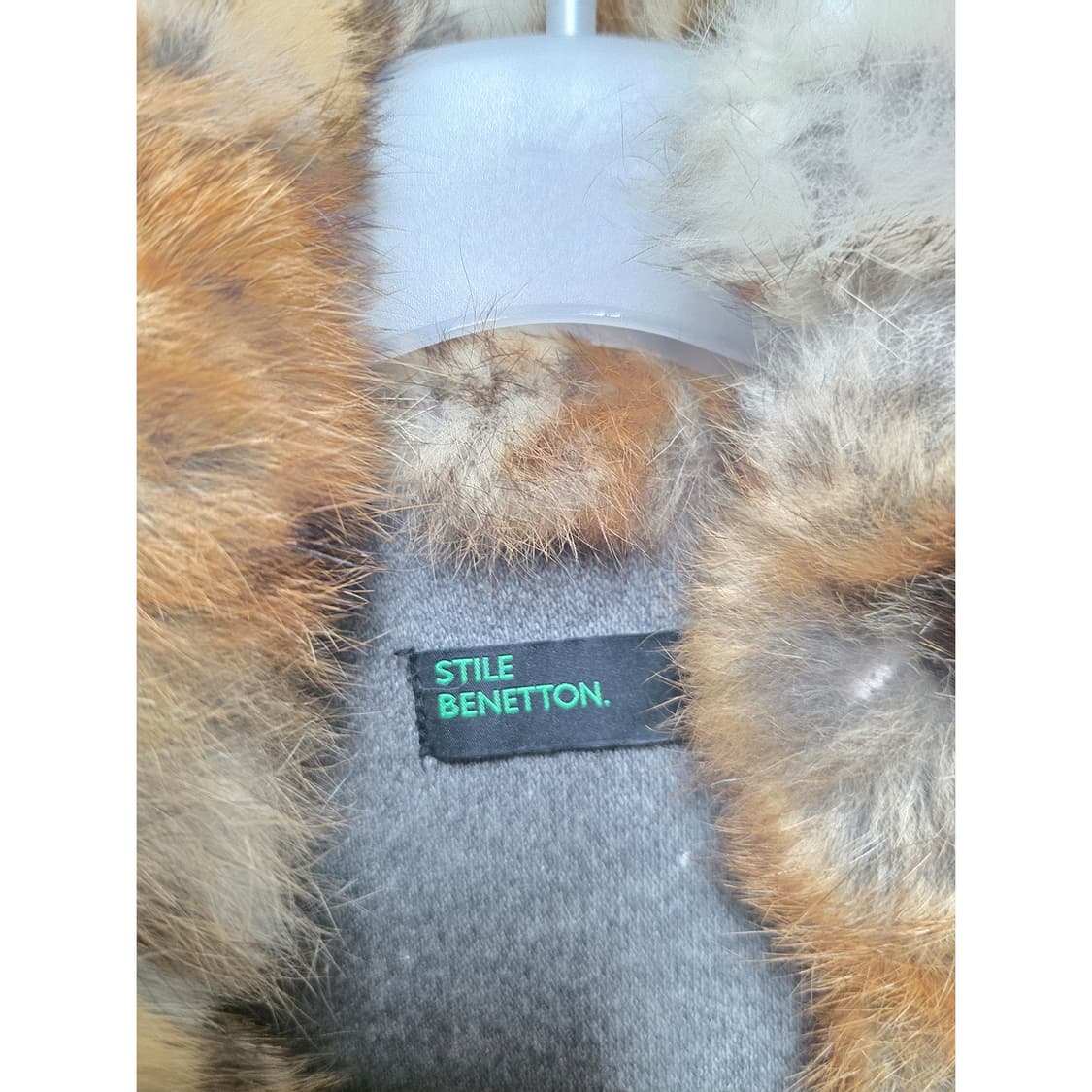 택포_ 베네통 여성 라쿤 퍼 야상 패딩 카키 S 상품이미지2